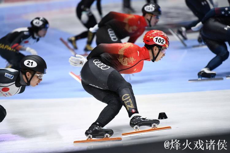 短道世巡赛-中国队头名晋级男子5000米接力半决赛 短道世巡赛-中国队头名晋级男子5000米接力半决赛
