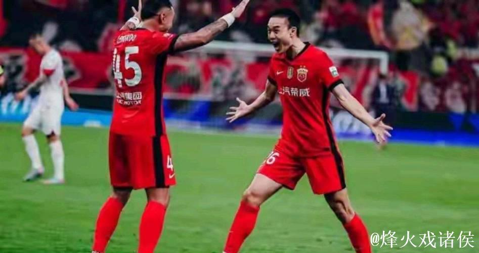 中超-刘若钒双响炮 上海海港主场击败云南玉昆 中超-刘若钒双响炮 上海海港主场击败云南玉昆